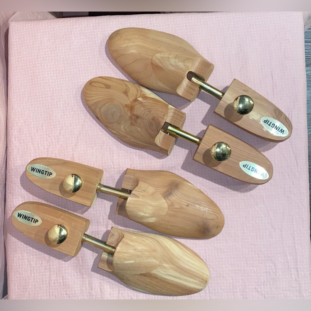 Cedar shoe trees 2 pairs - Picture 2 of 5